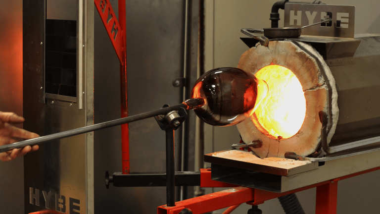 Röbäck-glas-och-lera_confetti-1920x1300